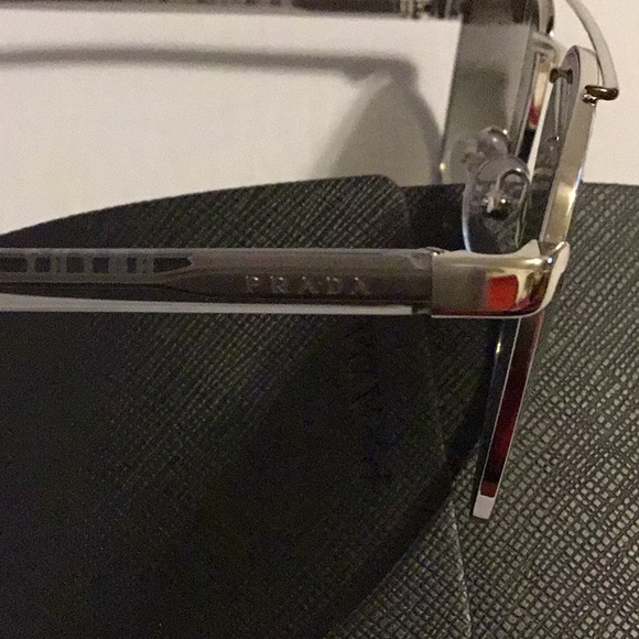 Prada sunglasses for men - Picture 6 of 9